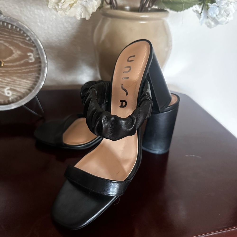 Unisa Black Chunky Heels with Mary Jane Strap